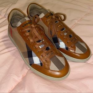Burberry Sneakers